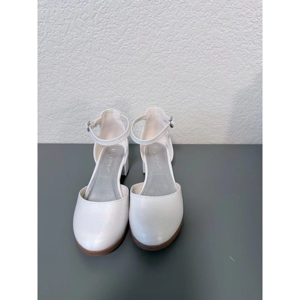 Cat & Jack Girl's White Dress‎ Heels, Size 2